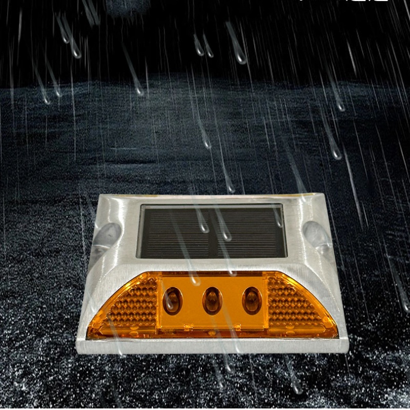 LED Solar Power Ground Marker  - Outdoor Power New Roads 评论和价格